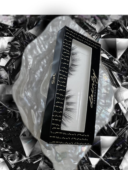 Dainty Sol Lashes